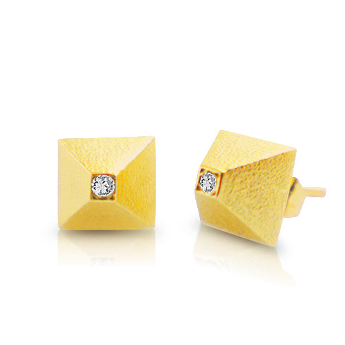 14K gold pyramid earrings featuring white diamonds, front angle view